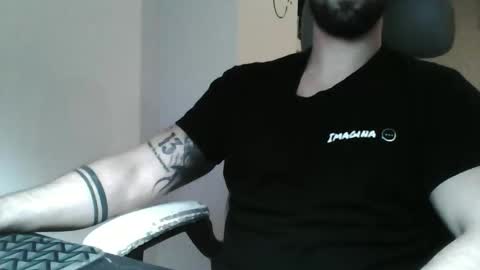 YourDreamIfYouWant online show from February 19, 2026, 9:33 pm