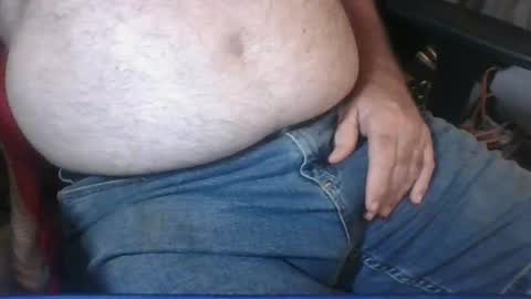 Snapshot of uncutmike7x5 chatting on October 9, 2025, 12:36 pm uncutmike7x5 online show from October 9, 2025, 12:36 pm