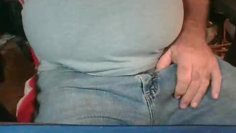 Snapshot of uncutmike7x5 chatting on October 30, 2025, 5:24 pm uncutmike7x5 online show from October 30, 2025, 5:24 pm