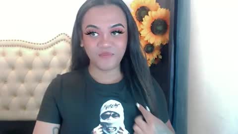 Snapshot of unforgettable_sin chatting on October 5, 2025, 8:18 pm Bella Shamara Odett online show from October 5, 2025, 8:18 pm