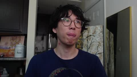 Snapshot of unhingedwang chatting on December 9, 2024, 7:39 pm wang online show from December 9, 2024, 7:39 pm