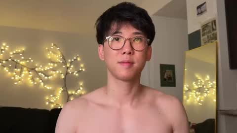 Snapshot of unhingedwang chatting on September 14, 2025, 12:10 am wang online show from September 14, 2025, 12:10 am