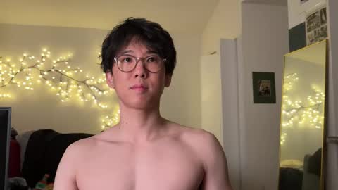 Snapshot of unhingedwang chatting on October 20, 2025, 10:43 pm wang online show from October 20, 2025, 10:43 pm