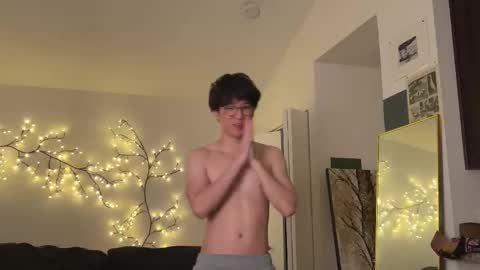 Snapshot of unhingedwang chatting on November 9, 2025, 12:09 am wang online show from November 9, 2025, 12:09 am