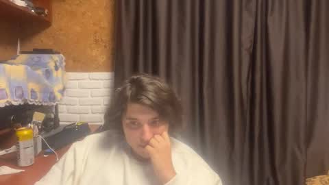 Anri online show from October 18, 2025, 8:31 pm