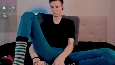 Kyle online show from November 9, 2025, 2:59 pm