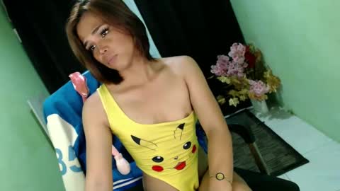 unknown_trans18 online show from January 11, 2025, 10:29 pm