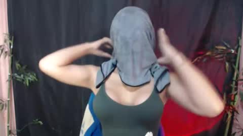 unknown_trans18 online show from January 13, 2026, 12:27 am