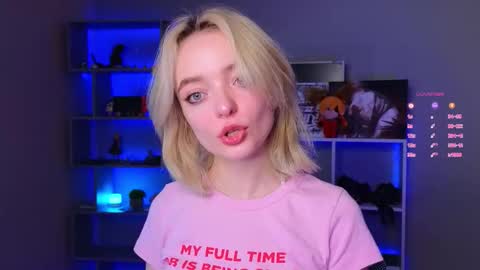 ShizukaShizuSHIZ online show from September 15, 2025, 3:06 am