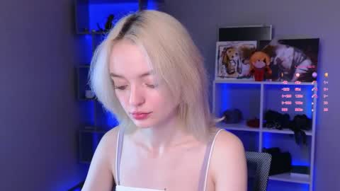 ShizukaShizuSHIZ online show from September 17, 2025, 3:08 am