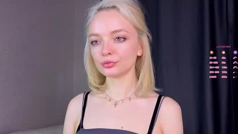 ShizukaShizuSHIZ online show from October 11, 2025, 3:17 am