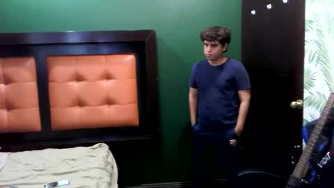 Thiago online show from November 2, 2025, 9:06 pm