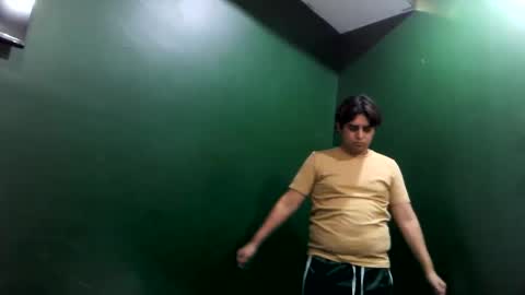 Thiago online show from November 16, 2025, 10:37 pm