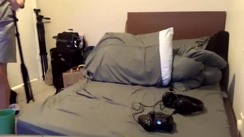 Stepbro online show from January 7, 2025, 11:05 am