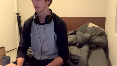 Stepbro online show from January 8, 2025, 10:48 am