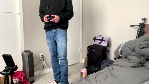 Stepbro online show from January 9, 2025, 8:44 pm