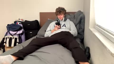 Stepbro online show from January 17, 2025, 7:49 pm