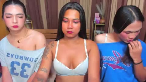 ur_girl_dwalker online show from April 20, 2026, 11:57 am