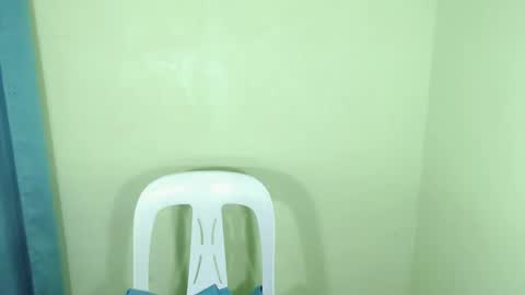 QUEENSY online show from February 5, 2025, 4:25 pm