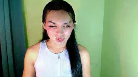 QUEENSY online show from February 27, 2025, 3:05 pm