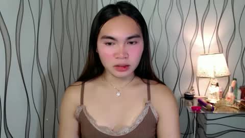 QUEENSY online show from September 9, 2025, 4:45 am