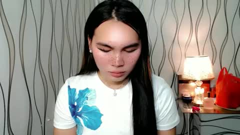 QUEENSY online show from October 28, 2025, 9:24 am