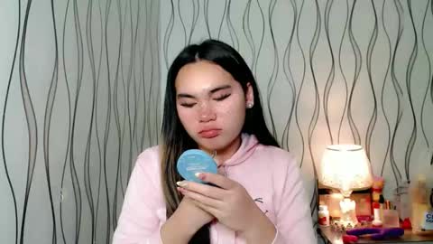 QUEENSY online show from December 16, 2025, 7:30 pm