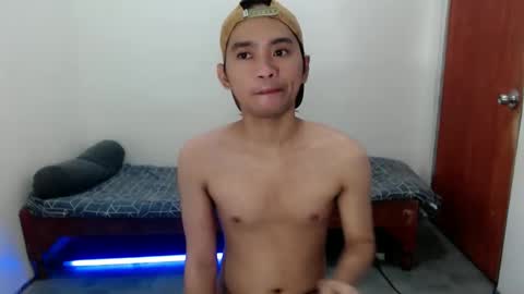 Snapshot of ur_joshuahotnotch chatting on May 17, 2026, 12:30 am ur_joshuahotnotch online show from May 17, 2026, 12:30 am