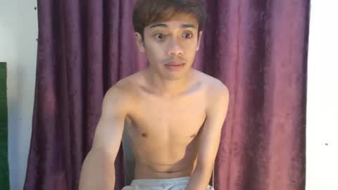 Snapshot of ur_kencumxxx chatting on December 6, 2024, 5:22 pm Ken online show from December 6, 2024, 5:22 pm