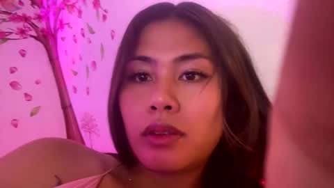 HelloIm  Girly online show from April 8, 2026, 10:54 pm