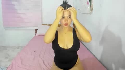 ur_wildlily online show from November 7, 2025, 3:01 pm