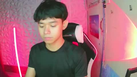 Snapshot of ur_younngtwinkxxx chatting on January 9, 2026, 4:10 pm Ken online show from January 9, 2026, 4:10 pm