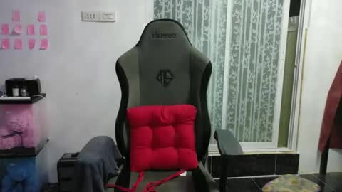 urasian_crisa online show from October 16, 2025, 10:16 am