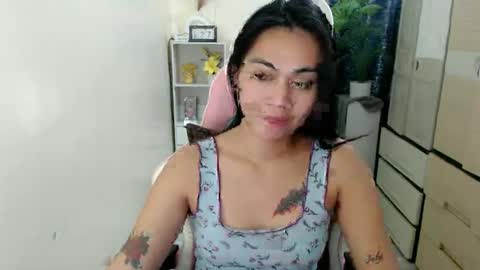 urasian_erica online show from October 29, 2025, 9:33 am