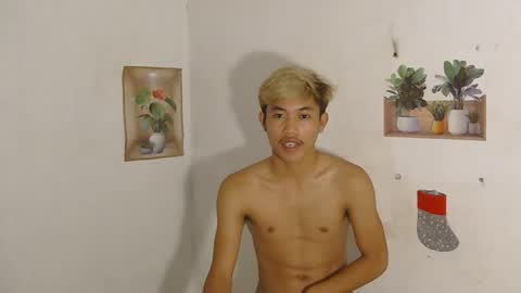 urasian_jomarie online show from April 7, 2026, 8:09 pm