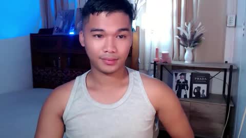 Snapshot of urasian_jpxx chatting on June 1, 2026, 1:18 am JAMES online show from June 1, 2026, 1:18 am