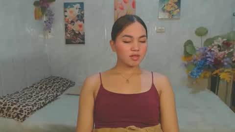 Snapshot of urasian_kat chatting on May 9, 2026, 10:15 pm urasian_kat online show from May 9, 2026, 10:15 pm