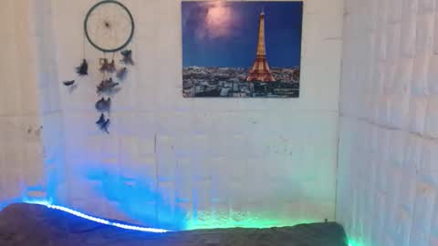 Snapshot of urasian_khalifa21 chatting on November 4, 2025, 6:07 pm Shirley online show from November 4, 2025, 6:07 pm