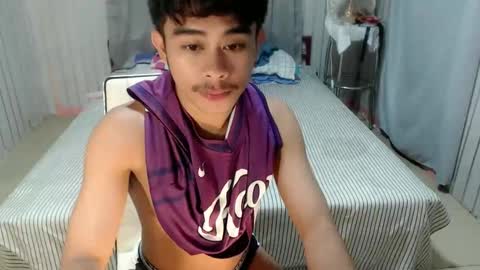 HI WE ARE NATHANIEL AND SEV online show from November 24, 2025, 4:18 pm