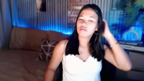 Snapshot of urasian_pinay_gurl chatting on April 12, 2026, 1:38 pm urasian_pinay_gurl online show from April 12, 2026, 1:38 pm