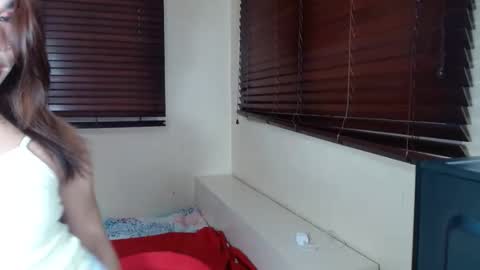 Snapshot of urasian_pinayxxx chatting on February 18, 2026, 4:08 am Alvie online show from February 18, 2026, 4:08 am