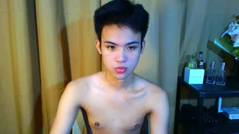 urasiancumboix2 online show from October 22, 2025, 11:37 pm