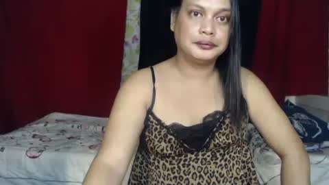 Snapshot of urasiandominaxx chatting on February 26, 2025, 11:20 am Diane online show from February 26, 2025, 11:20 am