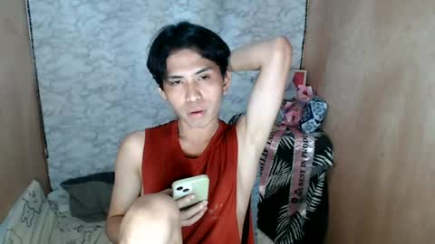 urasiantwinkx online show from June 19, 2026, 10:08 am