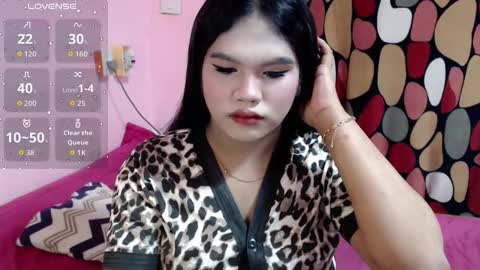 Snapshot of urbabysofia0305 chatting on October 14, 2025, 2:18 pm Sofia online show from October 14, 2025, 2:18 pm