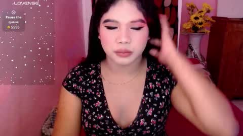 Snapshot of urbabysofia0305 chatting on November 15, 2025, 8:33 am Sofia online show from November 15, 2025, 8:33 am