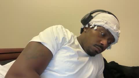 urbandick5 online show from December 1, 2025, 11:21 pm