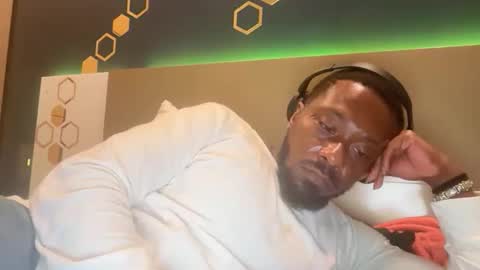 urbandick5 online show from February 22, 2026, 6:35 am