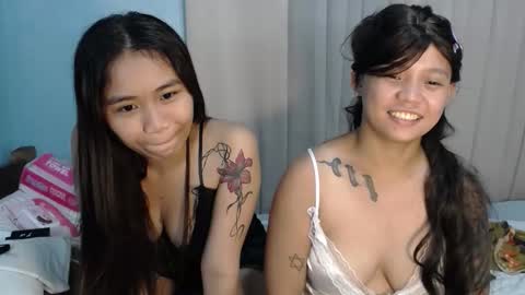 Urbbgurl lynxx  online show from April 24, 2026, 6:21 pm