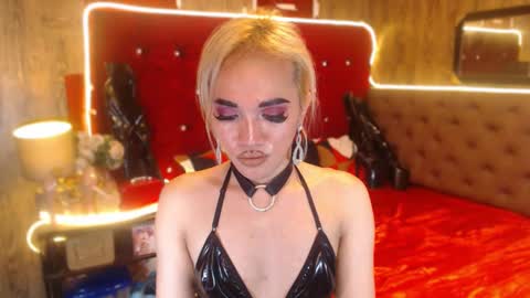 KENDALL online show from January 17, 2025, 11:07 pm